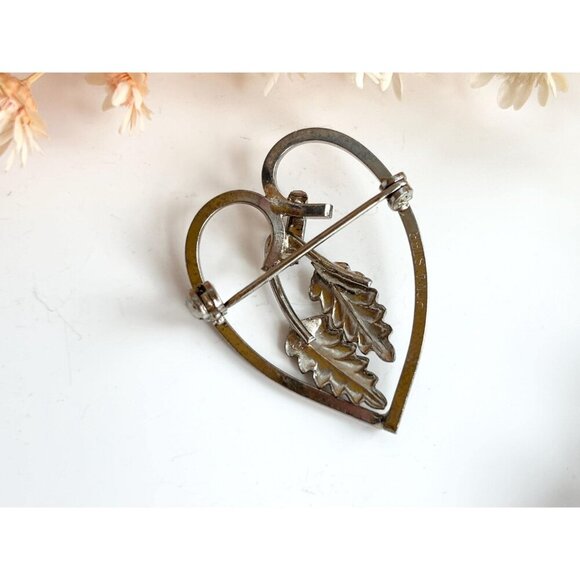 Roma Sterling Heart & Hanging Leaf Shaped Little Vintage Brooch Lapel Pin - Picture 8 of 8